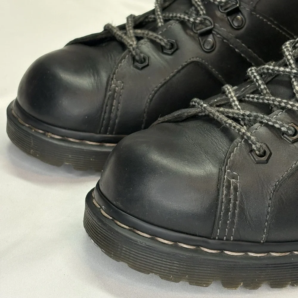 Dr. Martens excellent preowned